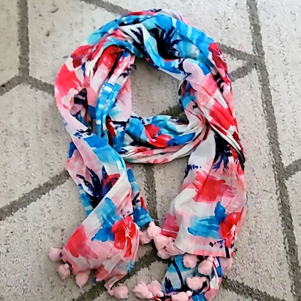 Tommy Bahama pink red &blue  palm tree printed scarf with pink tassels